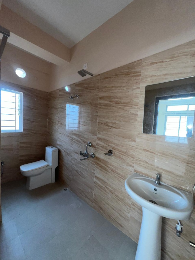 Unfurnished 3bhk in Kahilipara, Guwahati, Assam, India for Rent